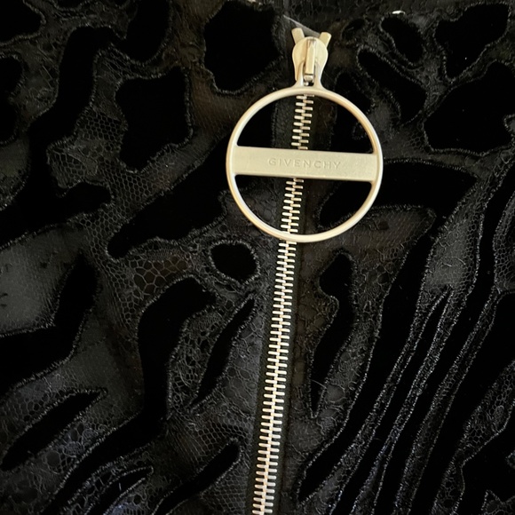 GIVENCHY NWT $2980.00 Black Cut Velvet/Lace Mini Skirt S6 - Picture 3 of 6